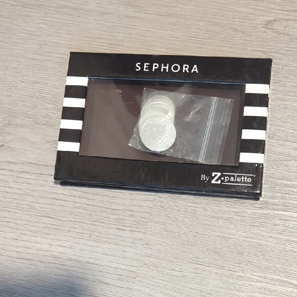 Sephora Black and White Z Palette with Silver Magnets